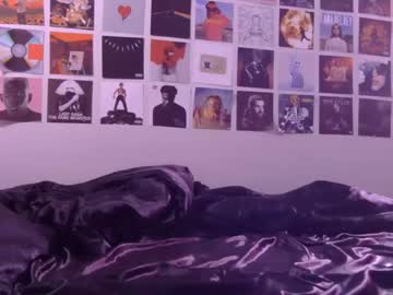 girl
        shyy_skyy cam image #3302996