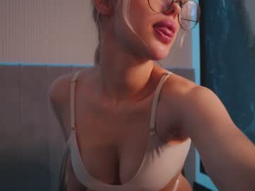 girl
        angella_kleee cam image #761251
