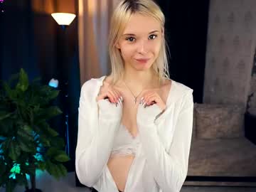 girl
        breckbunyard cam image #6181230