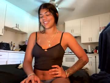 girl
        puertoricanpr cam image #4694129