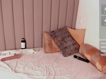 girl
        saraymonroe cam image #5857713