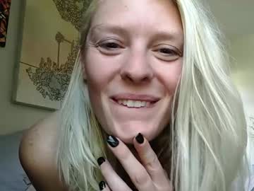 girl
        summersky161 cam image #5340300