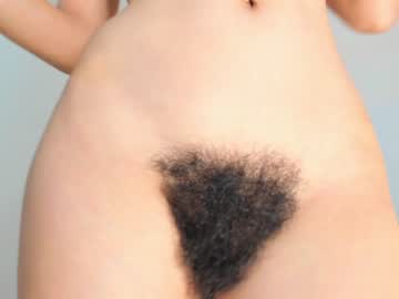 girl
        bush_woman cam image #4075673