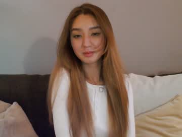 girl
        sharasuo cam image #1301273