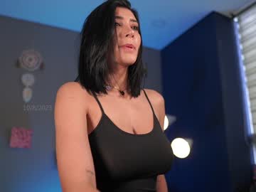 girl
        letiziafulkers1 cam image #2157665