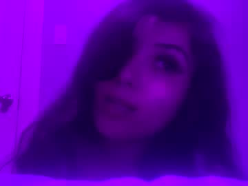 girl
        xoxocrybaby cam image #876622
