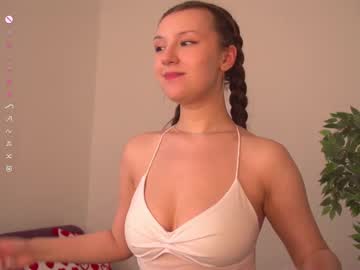 girl
        wwe_kissa cam image #6097320