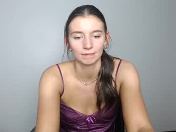 girl
        heidihotte cam image #3185076