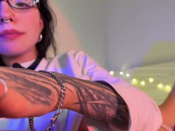 girl
        _deepthroatgalactica cam image #6413165