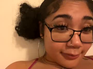 girl
        dayqueen1 cam image #3194976