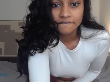 girl
        xzaramx cam image #3773694