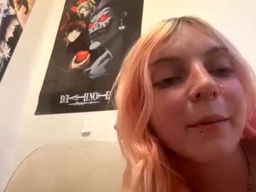 couple
        cryingdemon818 cam image #2070212