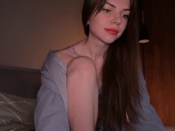 girl
        natalie_x cam image #1081568