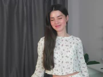girl
        lucky_forme cam image #6259934