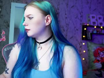 girl
        moon_valkyriie cam image #4820866