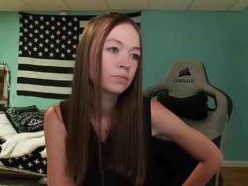 girl
        anabelleleigh cam image #1540350