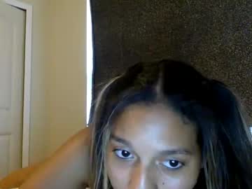 girl
        ally_alysse cam image #4839200