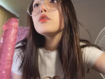 girl
        shy_lee33 cam image #1895815