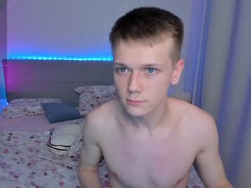 couple
        olvr_zoolander cam image #4738649