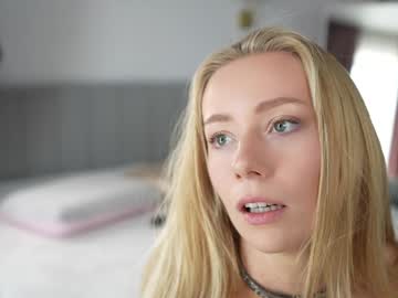 girl
        vika54784 cam image #6840077