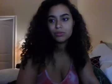 girl
        itscinnaminnie cam image #4201307