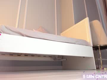 girl
        angel_luisa cam image #3850909