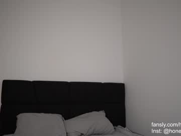 girl
        honeyyykate cam image #4340784