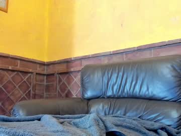 girl
        molly_watson cam image #1582756