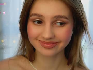 girl
        fluffy_angel cam image #4850092