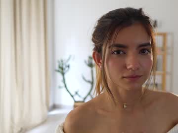 girl
        urcutelinda cam image #5678773