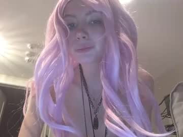girl
        cherrypixi cam image #2455888