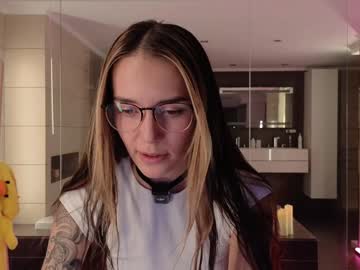 girl
        oooops__ cam image #5945176