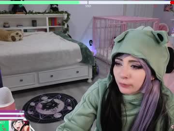 girl
        crimsonkitten cam image #5927183