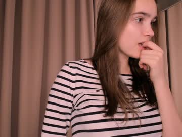 girl
        dominogoulder cam image #5569875