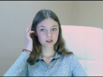 girl
        vivien_leight cam image #1118411