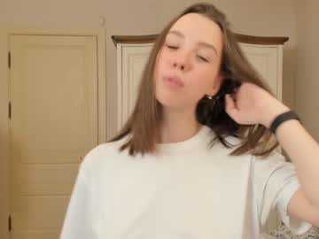 girl
        gracekrueger cam image #2732091