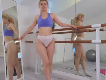couple
        missis_america cam image #1898615