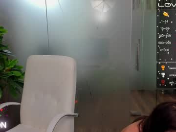 girl
        anyarayne cam image #1052089