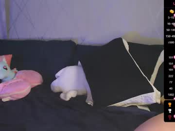 girl
        queen_kitty1818 cam image #6208390
