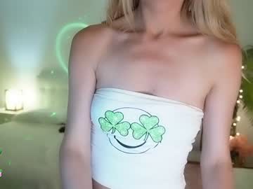 girl
        amyvalentine cam image #3719507