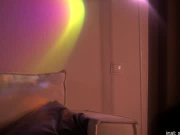 girl
        shiningstarrr cam image #6369563