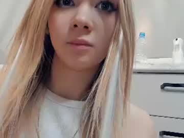 girl
        afragrandya cam image #6462207