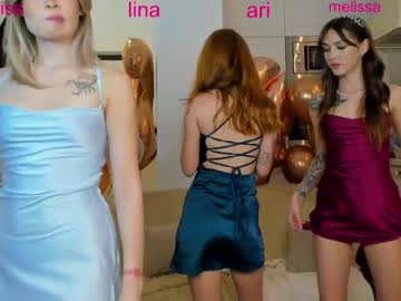 girl
        jerkoffstation cam image #4636699