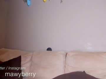 girl
        maryberrygh_ cam image #1450496