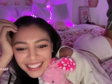 girl
        keirasworld cam image #6916736
