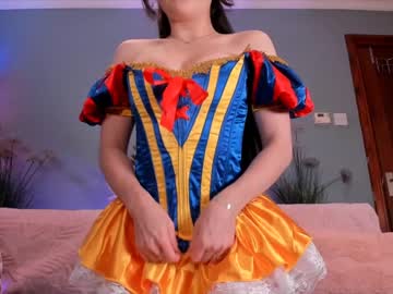 girl
        littlee33 cam image #38439