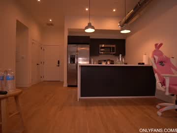 girl
        bailey_eilish cam image #1074120