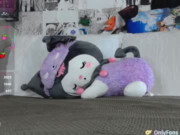 girl
        yogendub cam image #6889303