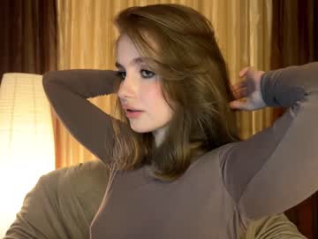 girl
        cute_siberian_girl cam image #3601580