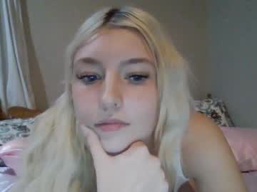 girl
        abbiewhite cam image #6019881